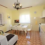 2 Bedrooms Margarita 4+2