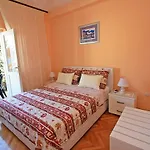 2 Bedrooms Margarita 4+2 Supetar