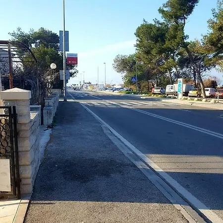 2 Bedrooms Margarita 4+2 Apartment Supetar