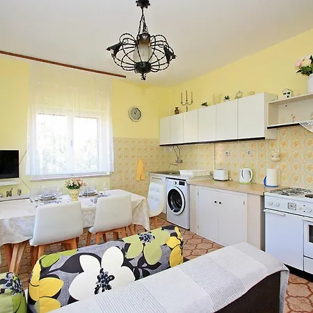 2 Bedrooms Margarita 4+2 Apartment *